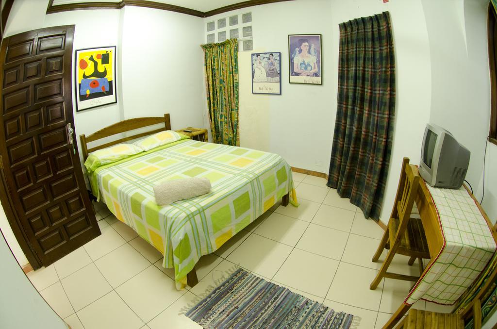 Hostal Los Aventureros Santa Cruz de La Sierra Kamer foto