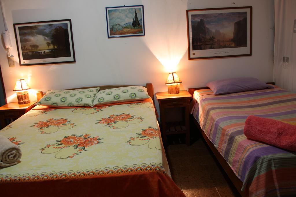 Hostal Los Aventureros Santa Cruz de La Sierra Buitenkant foto